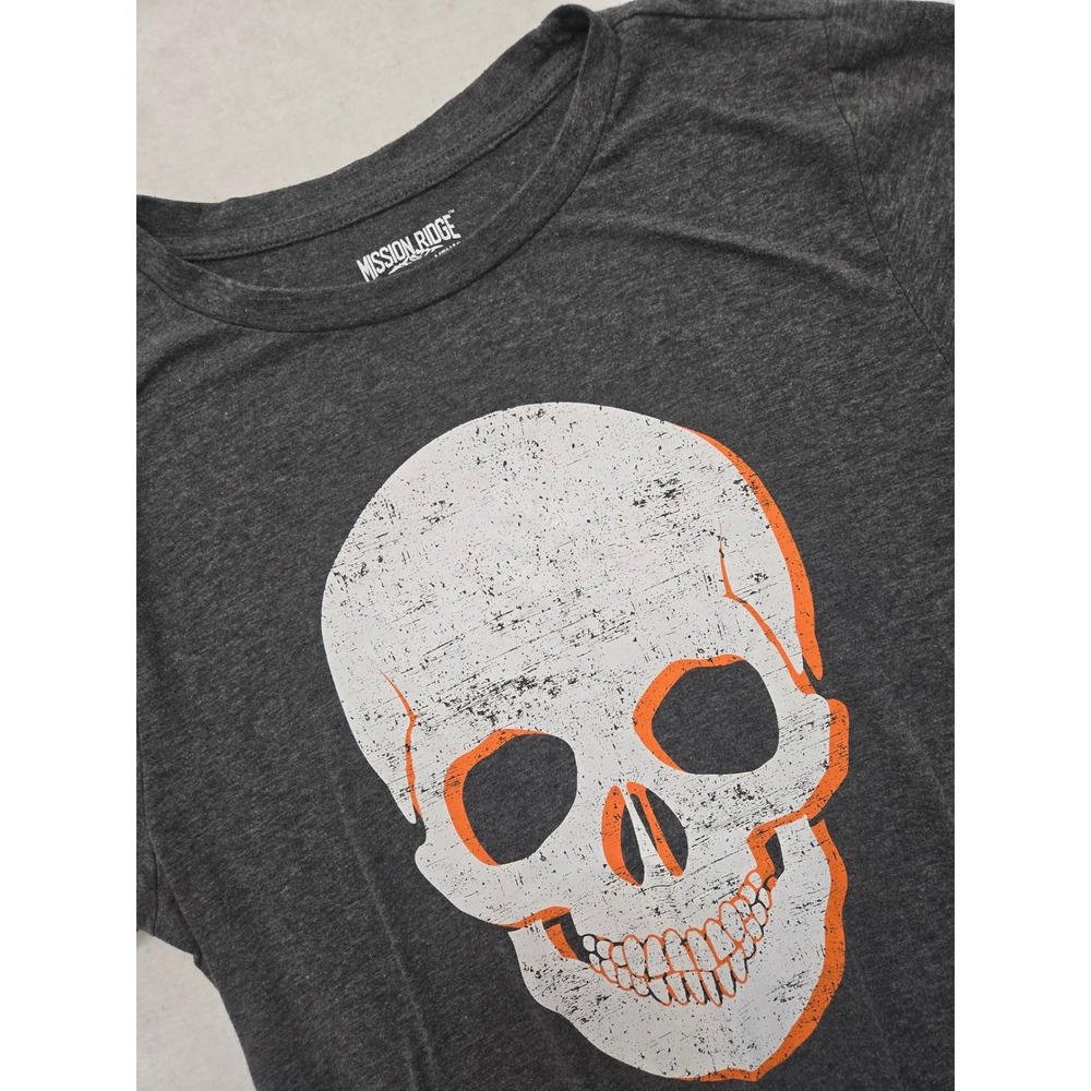 Mission Ridge Mens T-Shirt Gray Skull Graphic Short Sleeve Tee Shirt M Halloween